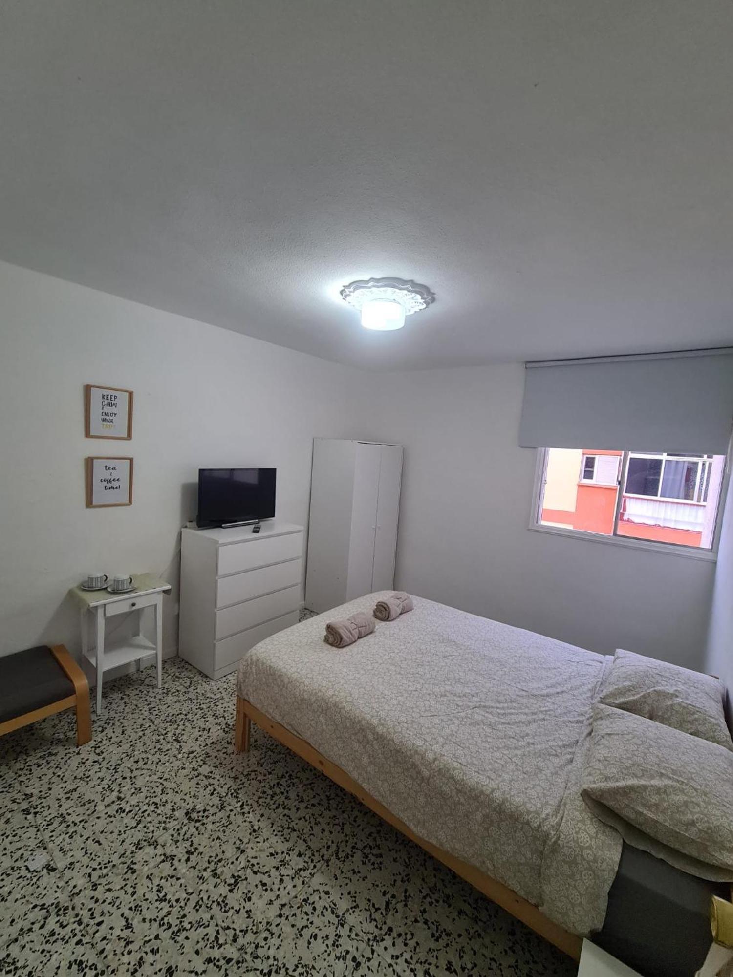 Eeb Private Room Habitacion Privada En Piso Compartido Сан-Крістобаль-де-ла-Лагуна Екстер'єр фото